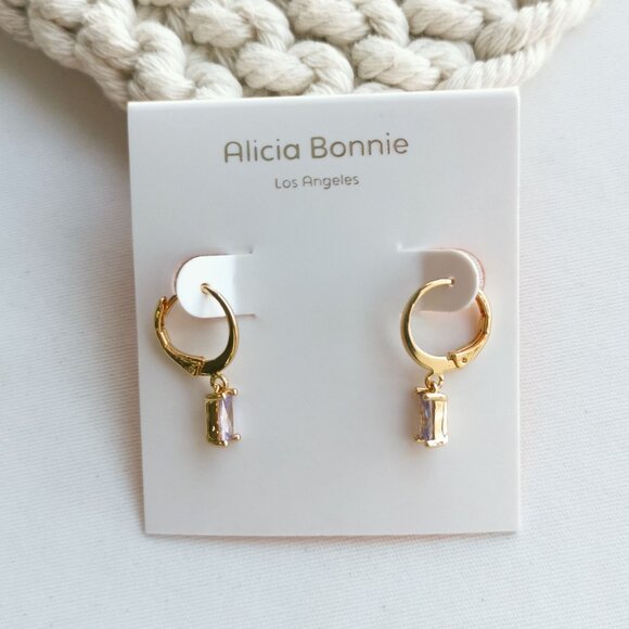 Alicia Bonnie Twinkling Treasure Gold Lilac Crystal earrings - Picture 1 of 3